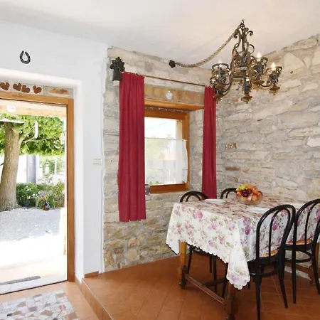 Apartman Kuca Dario By Interhome *